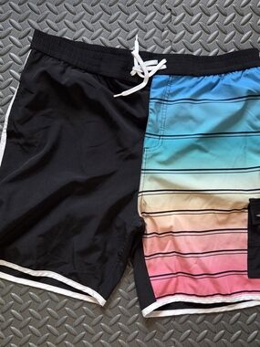 Men's Black & Multicolor Gradient Hybrid Swim Shorts with Drawstring